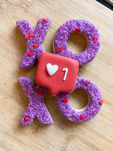 Load image into Gallery viewer, Valentine&#39;s Cookies - AVAILABLE FOR PICK UP ONLY
